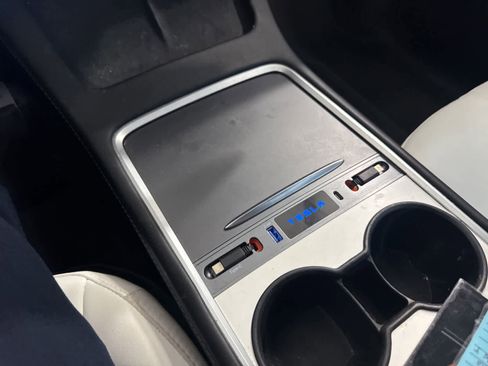 Used 2023 Tesla Model Y Long Range AWD/4WD image 27