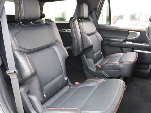 Used 2025 Ford Expedition Tremor AWD/4WD image 26