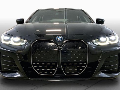 Used 2024 BMW i4 eDrive40 w/ M Sport Package RWD image 3