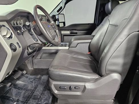 Used 2015 Ford F250 Lariat w/ Lariat Ultimate Package AWD/4WD image 23