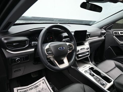 Used 2023 Ford Explorer XLT w/ Equipment Group 202A image 15