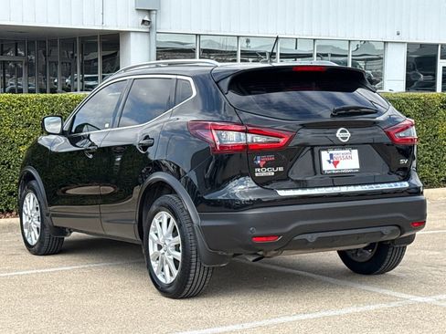 Used 2022 Nissan Rogue Sport SV image 7