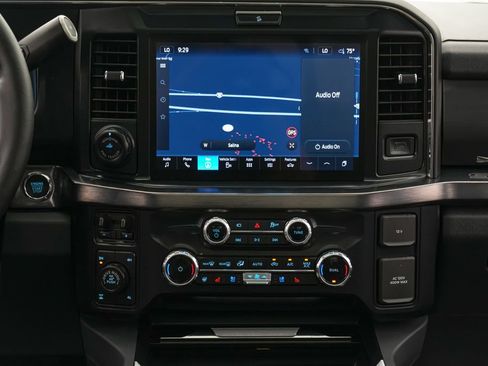 Certified 2025 Ford F250 Lariat w/ Lariat Ultimate Package AWD/4WD image 18