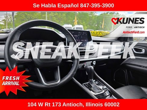Used 2022 Jeep Compass Latitude w/ Convenience Group AWD/4WD image 16