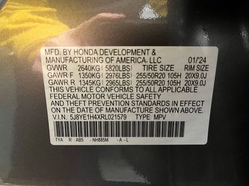 Certified 2024 Acura MDX SH-AWD w/ Technology Package image 24