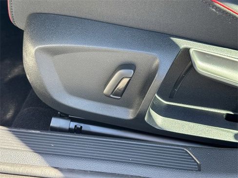 New 2025 Volkswagen GTI SE image 32