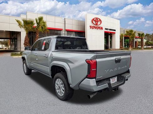 New 2025 Toyota Tacoma SR5 image 7