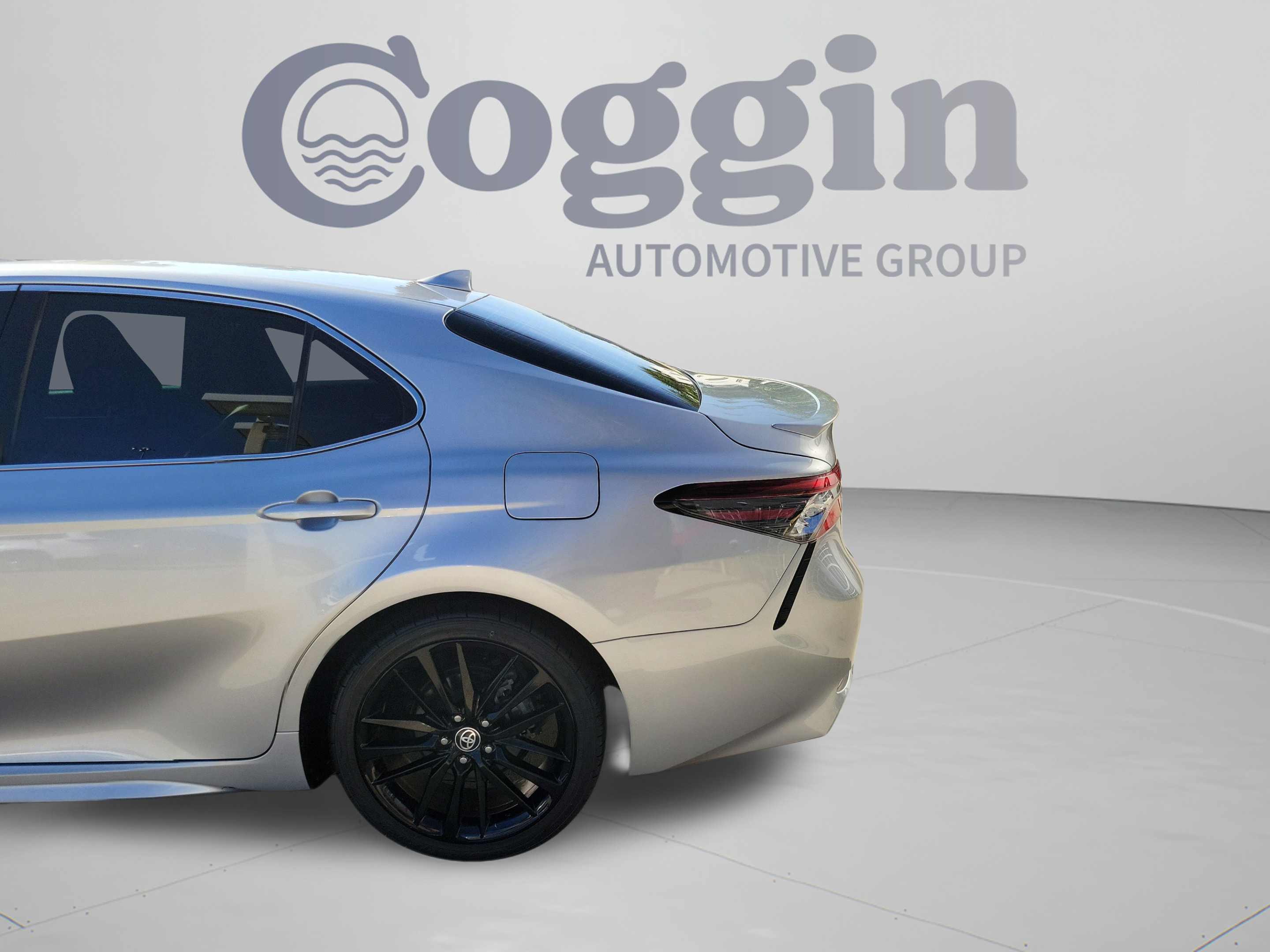 Used 2022 Toyota Camry XSE FWD image 30
