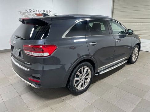Used 2017 Kia Sorento SX image 8