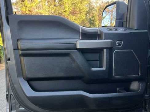 Used 2019 Ford F150 Raptor w/ Equipment Group 802A Luxury image 10