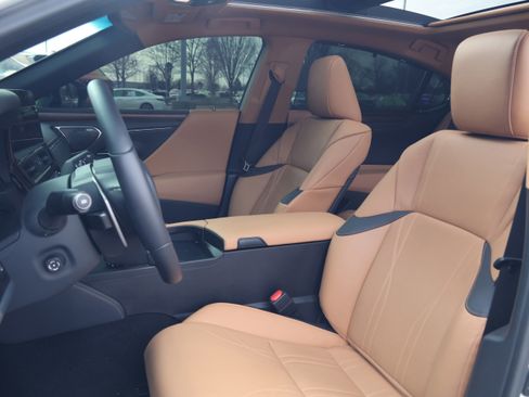 Certified 2025 Lexus ES 350 Ultra Luxury image 33