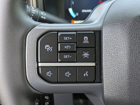 Used 2026 Ford F350 Lariat w/ Lariat Ultimate Package AWD/4WD image 22