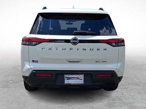 Used 2024 Nissan Pathfinder SV AWD/4WD image 4