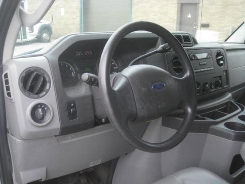 Used 2013 Ford E-350 and Econoline 350 Extended Super Duty w/ PWR Group image 20