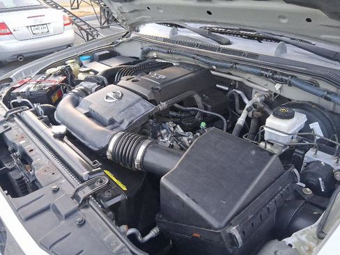 Used 2006 Nissan Frontier SE w/ (P01) Power Pkg image 35