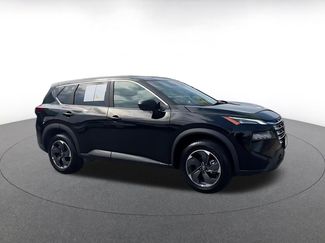 Used 2025 Nissan Rogue SV video 2