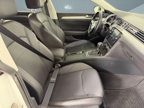 Used 2019 Volkswagen Arteon SE image 21