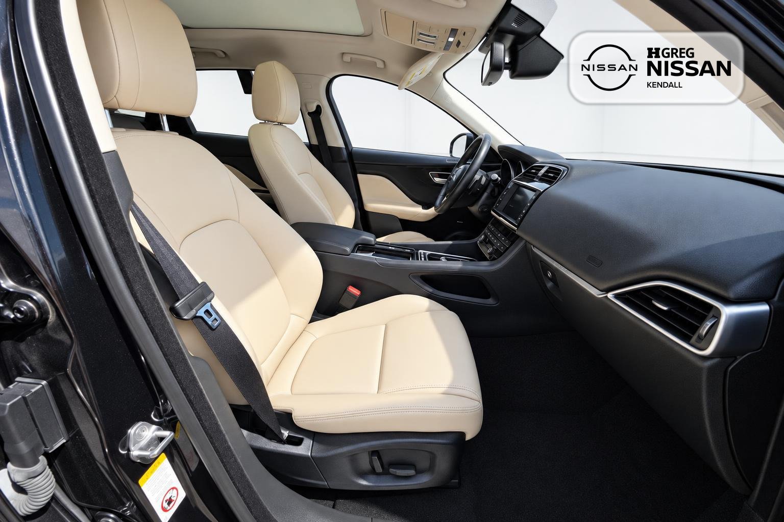Used 2018 Jaguar F-PACE Premium AWD/4WD image 8