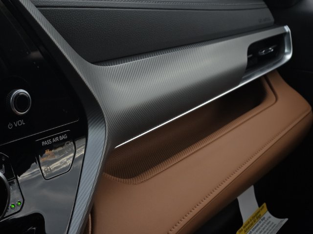 Certified 2026 Toyota Highlander Platinum AWD/4WD image 22