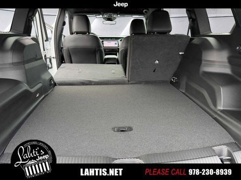 New 2026 Jeep Cherokee Limited image 13