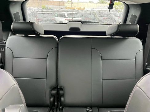 Used 2020 Chevrolet Traverse LT w/ LT Premium Package image 14