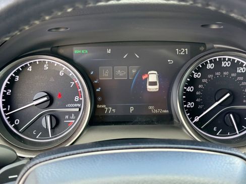 Used 2022 Toyota Camry SE w/ Cold Weather Package image 28