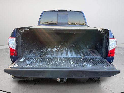 Used 2021 Nissan Titan SV w/ SV Convenience Package AWD/4WD image 19