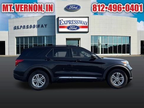 Used 2020 Ford Explorer XLT w/ Comfort Package AWD/4WD image 13