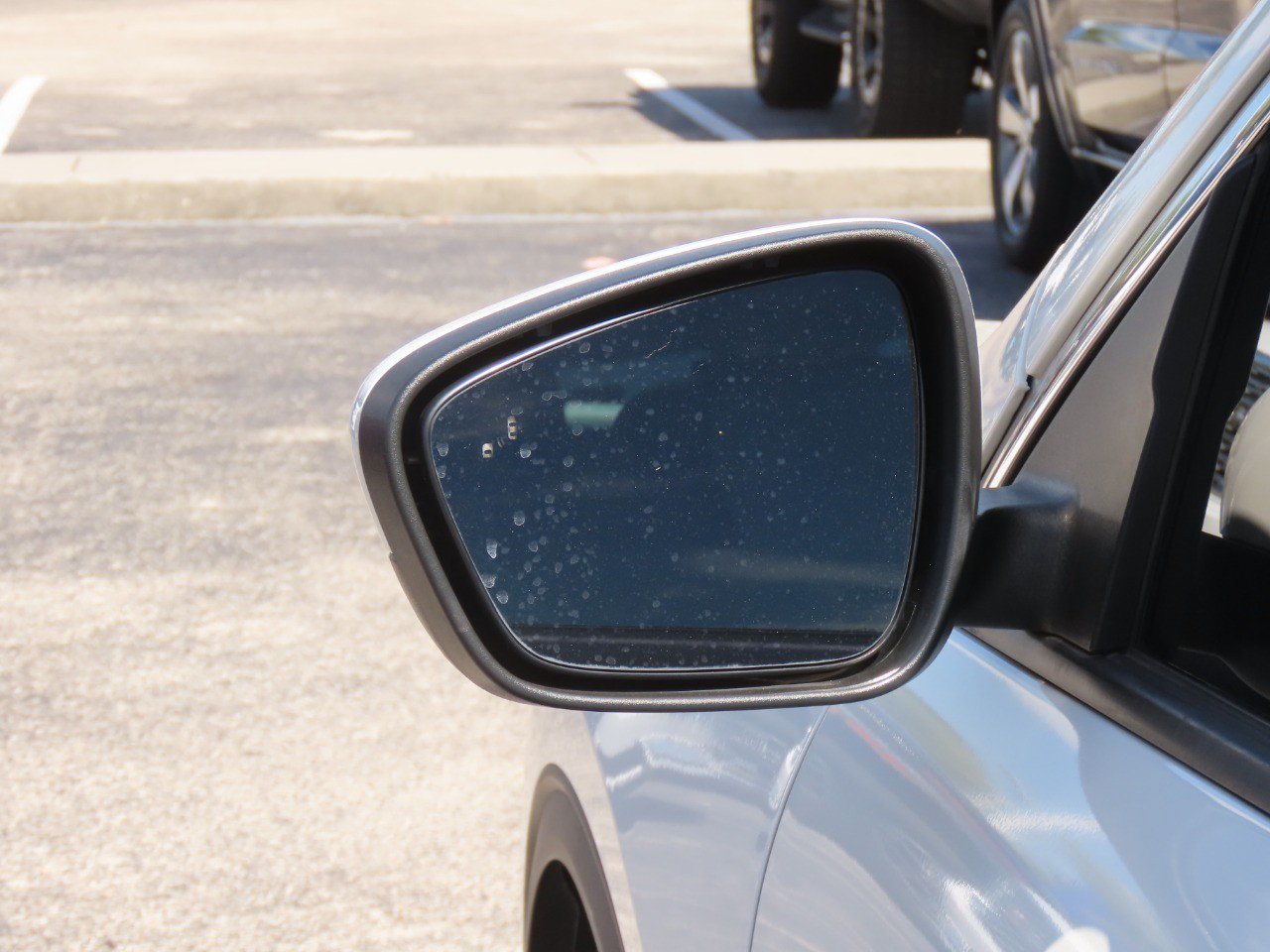 Used 2020 Ford Escape SEL FWD image 19
