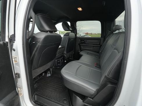 Used 2023 RAM 3500 Tradesman w/ Chrome Appearance Group AWD/4WD image 18