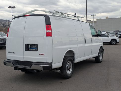 New 2025 GMC Savana 2500 Work Van w/ Safety Package image 6