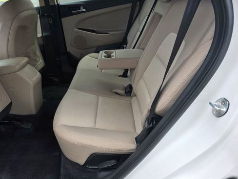 Used 2017 Hyundai Tucson SE FWD image 19