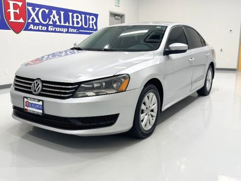Used 2014 Volkswagen Passat 1.8T Wolfsburg Edition FWD image 7