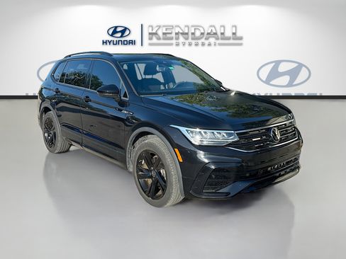 Used 2023 Volkswagen Tiguan SE R-Line FWD image 1