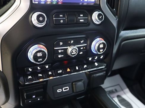 Used 2019 GMC Sierra 1500 SLT w/ SLT Premium Plus Package AWD/4WD image 70