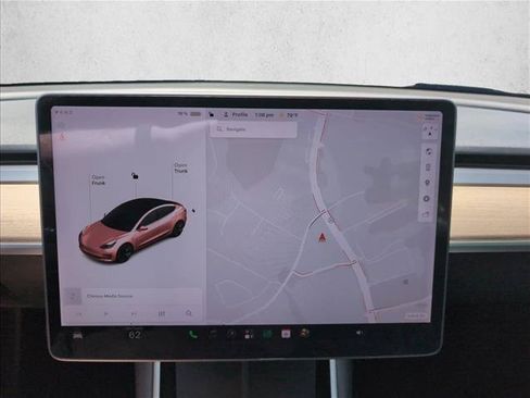 Used 2018 Tesla Model 3 Long Range RWD image 13