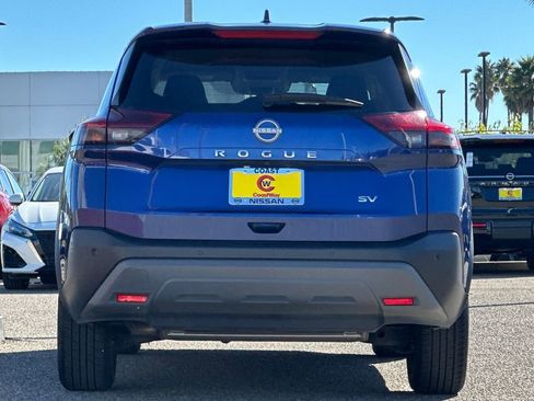 Used 2023 Nissan Rogue SV image 5