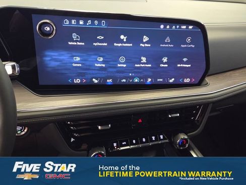 New 2026 Chevrolet Suburban LT w/ Comfort Package AWD/4WD image 22