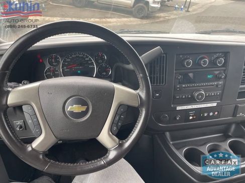 Used 2017 Chevrolet Express 3500 LT w/ LT Preferred Equipment Group RWD image 22