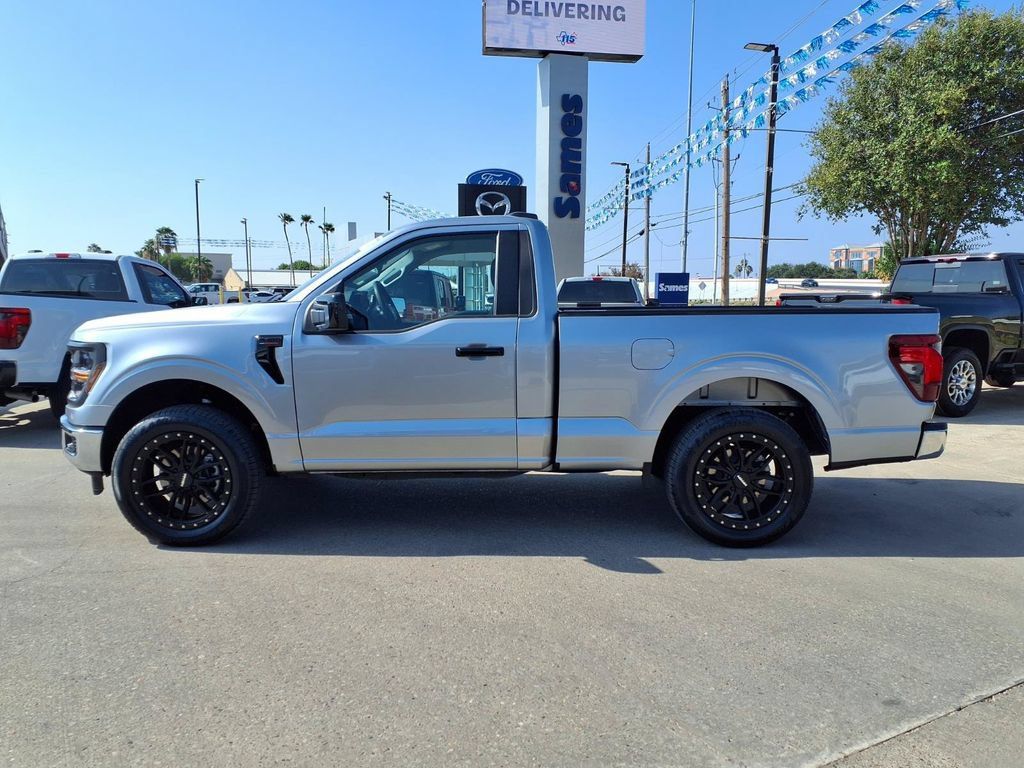 Used 2025 Ford F150 XL w/ Equipment Group 103A High RWD image 5