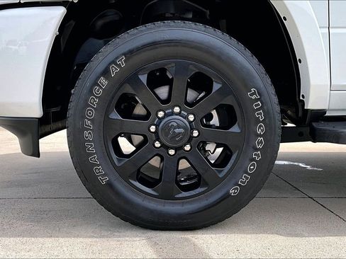 Used 2022 RAM 2500 Laramie w/ Night Edition AWD/4WD image 9