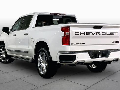 Used 2024 Chevrolet Silverado 1500 High Country w/ High Country Premium Package AWD/4WD image 12