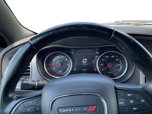 Used 2023 Dodge Charger SXT RWD image 11