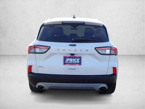 Used 2021 Ford Escape SEL w/ Technology Package image 3