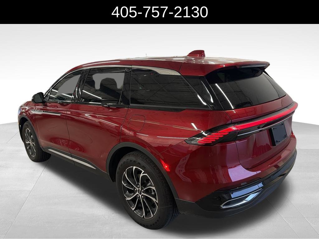 Used 2026 Lincoln Nautilus Premier AWD/4WD image 10