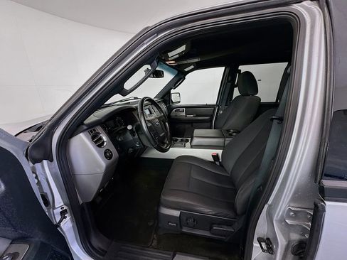Used 2017 Ford Expedition EL XLT AWD/4WD image 19