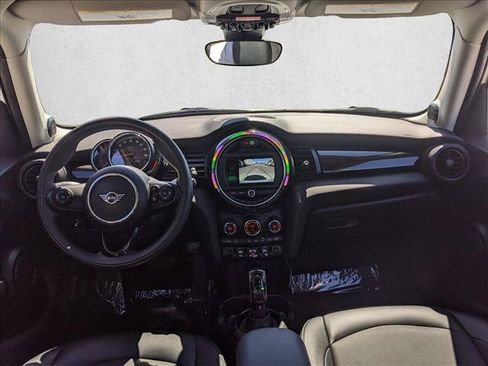 Used 2021 MINI Cooper 4-Door Hardtop FWD image 17