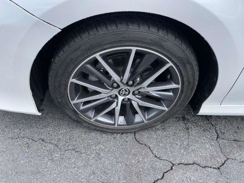 Used 2021 Toyota Camry XLE image 19