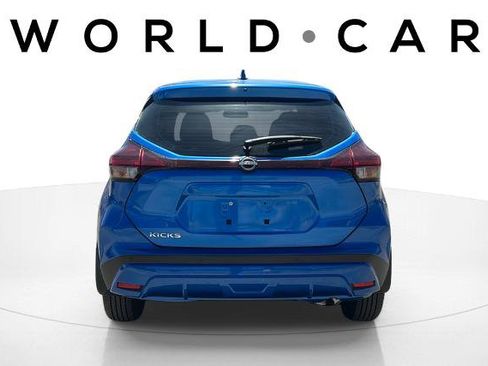 Certified 2025 Nissan Kicks Play S image 5