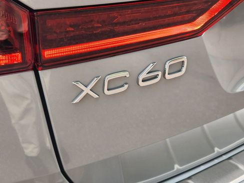 New 2026 Volvo XC60 T8 Plus w/ Protection Package Premier AWD/4WD image 31
